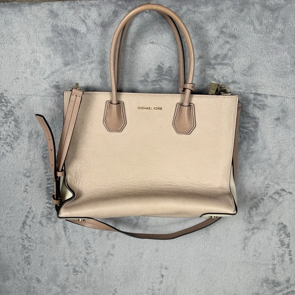 Michael Kors Mercer Women's Pebble Leather Messenger Crossbody Bag Designer